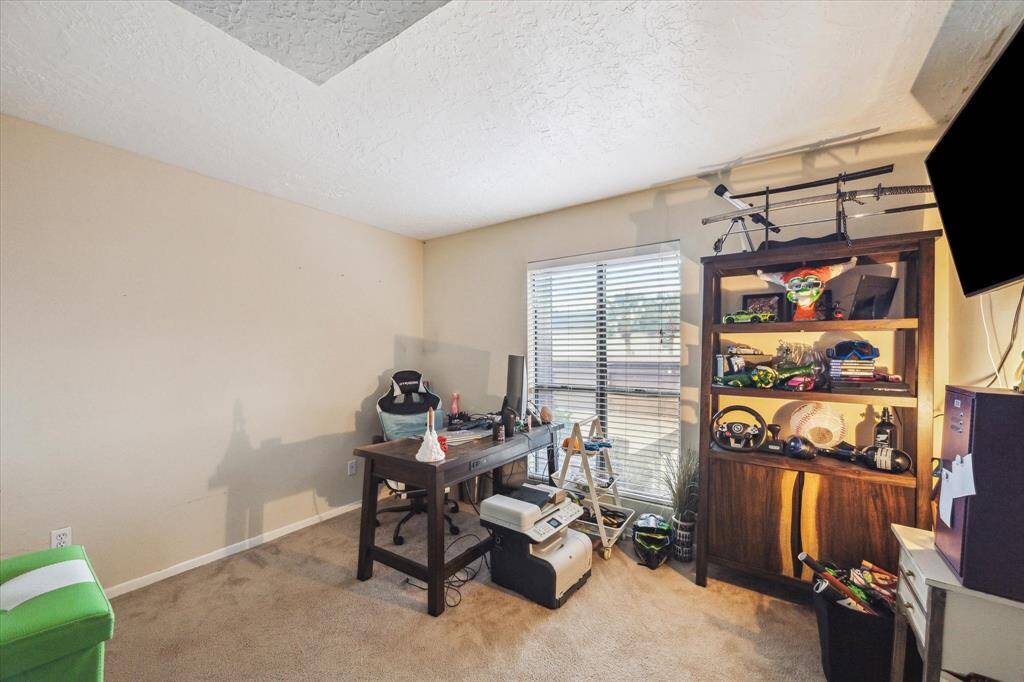 GUEST BEDROOM ON THE FIRST LEVEL.