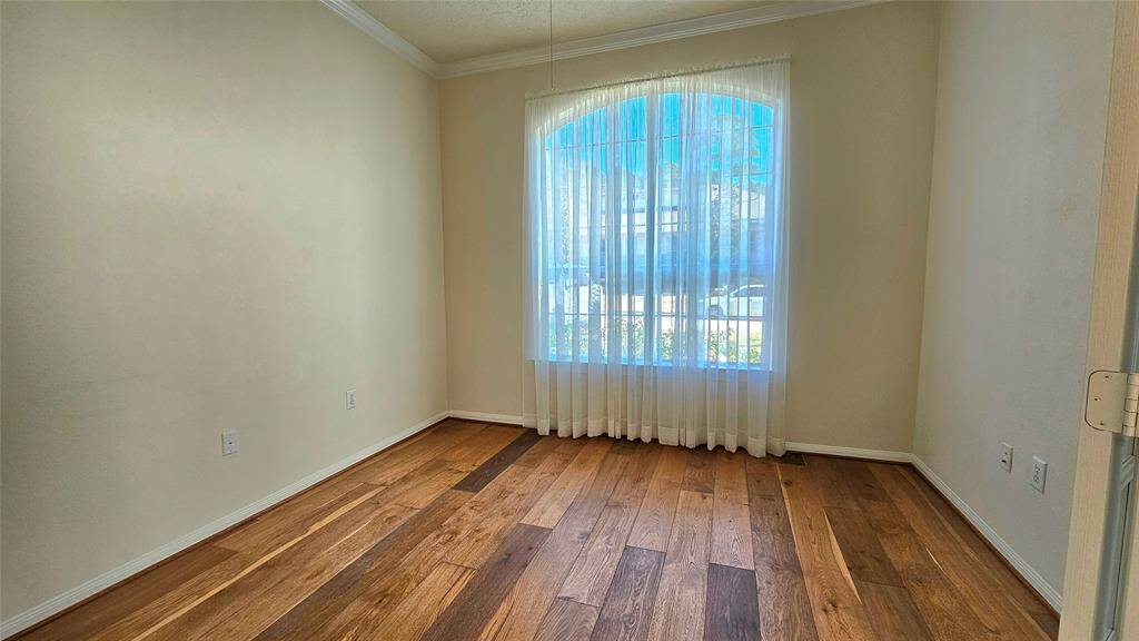 study/living room