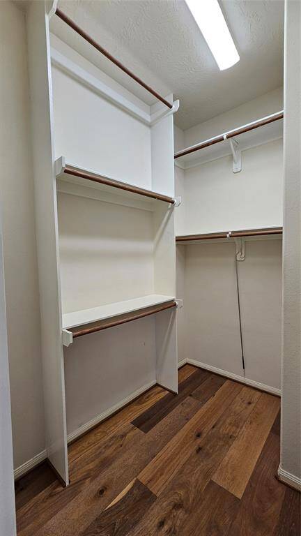 LARGE CLOSET