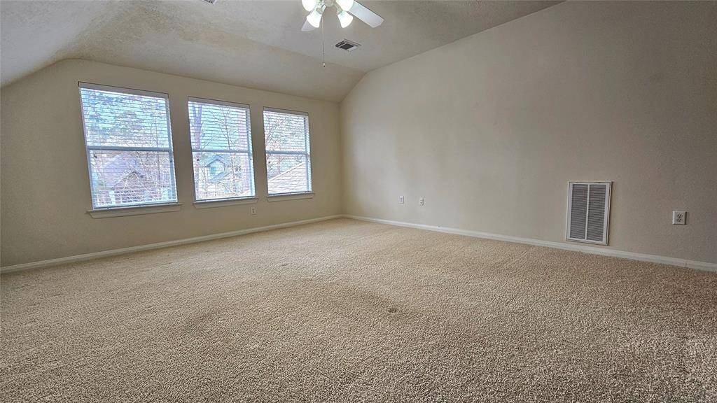 UPSTAIRS BEDROOM