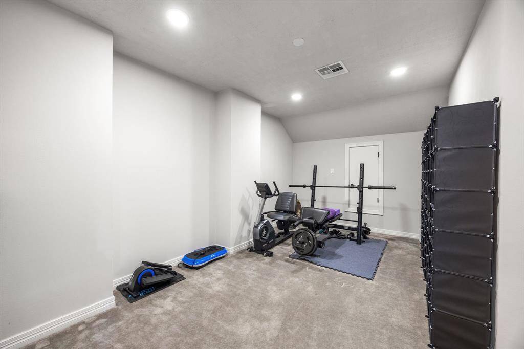 Flex room upstairs can be used as second study or media room