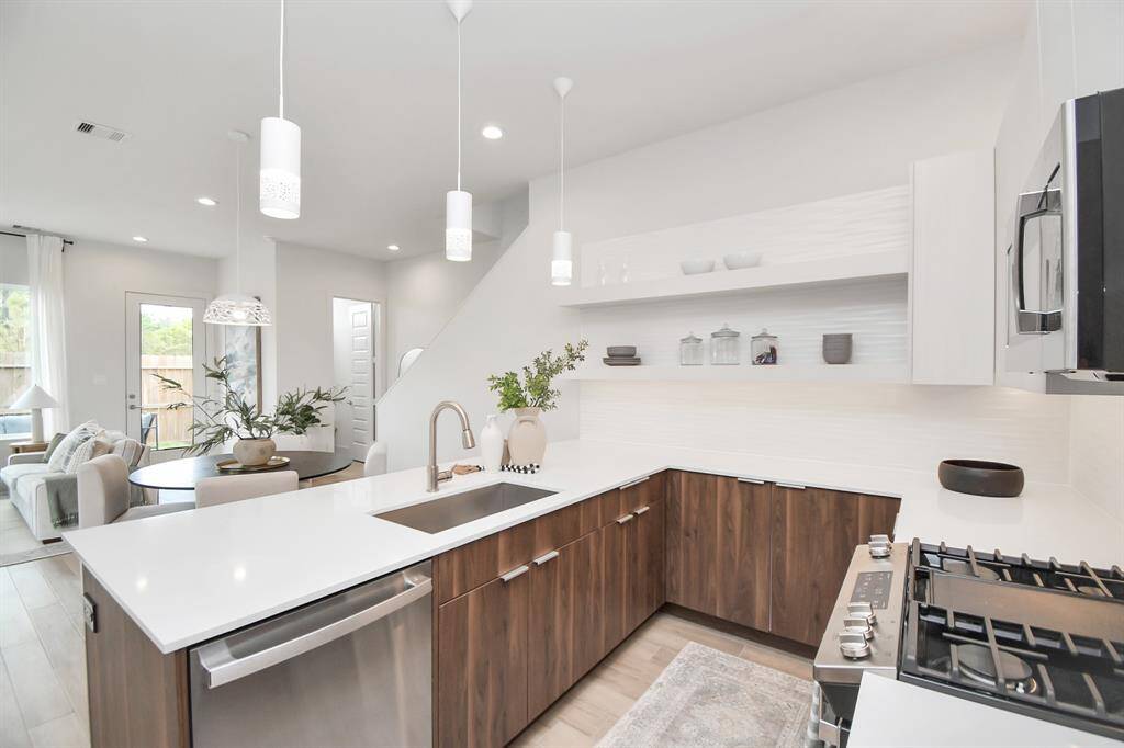 *HOME IS UNDER CONSTRUCTION. PICTURES ARE OF THE SAME FLOOR PLAN*