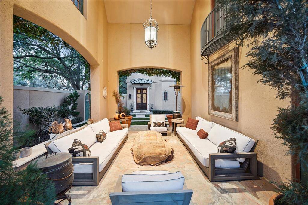 The outdoor covered patio invites conversations.