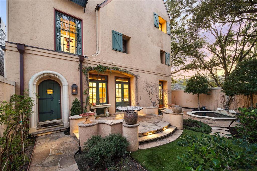 Banks entry of the home features the terrace and a lovely hot tub.