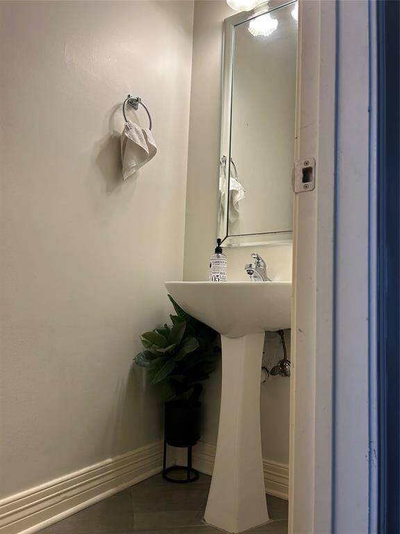 Powder room