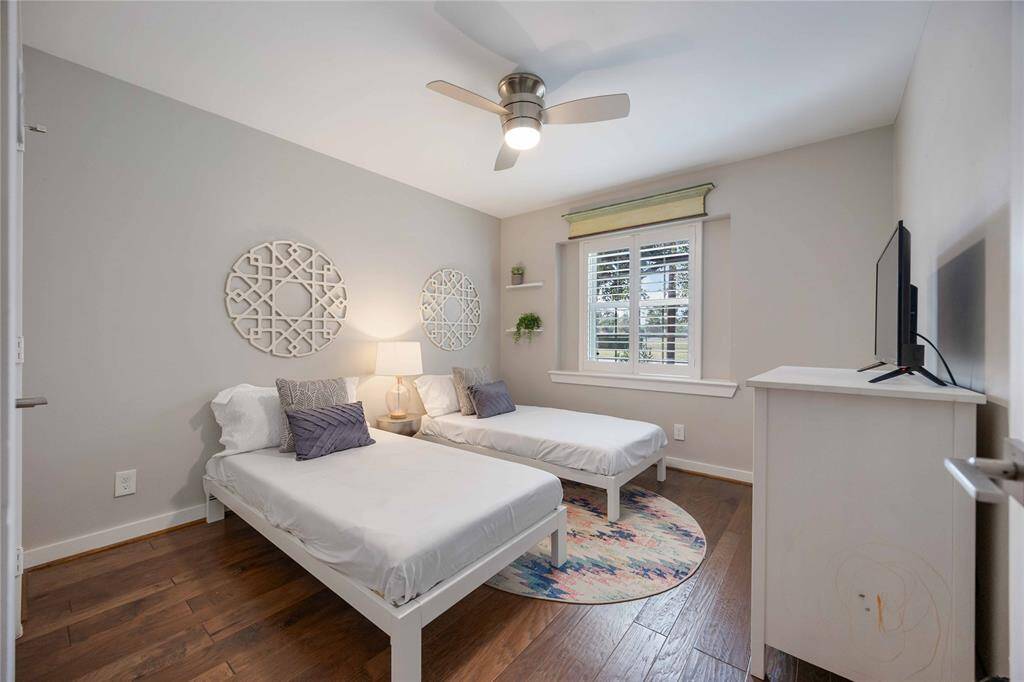 Bedroom 2 has plenty of room for a large bed or two twins along with additional bedroom furniture.