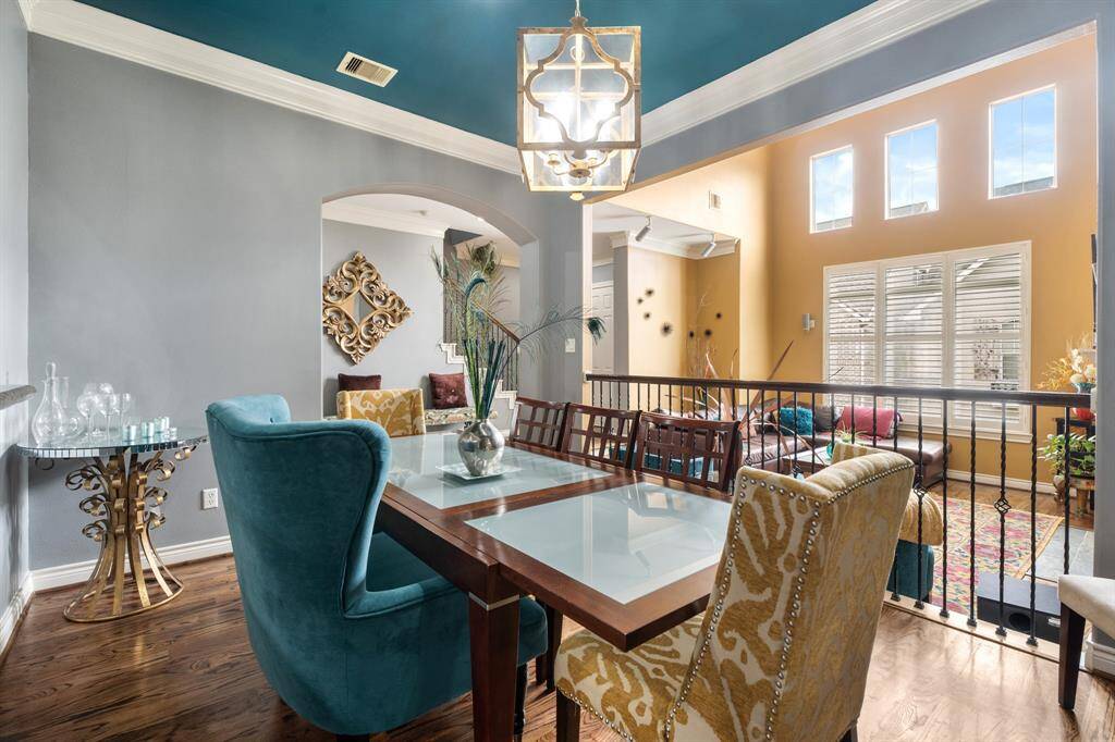Can you imagine hosting elegant dinner parties?!