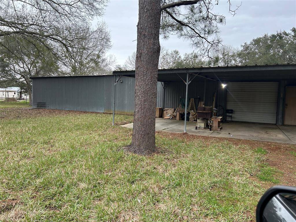 The barn is 30’X 80 ‘Great for running a business or repair shop!