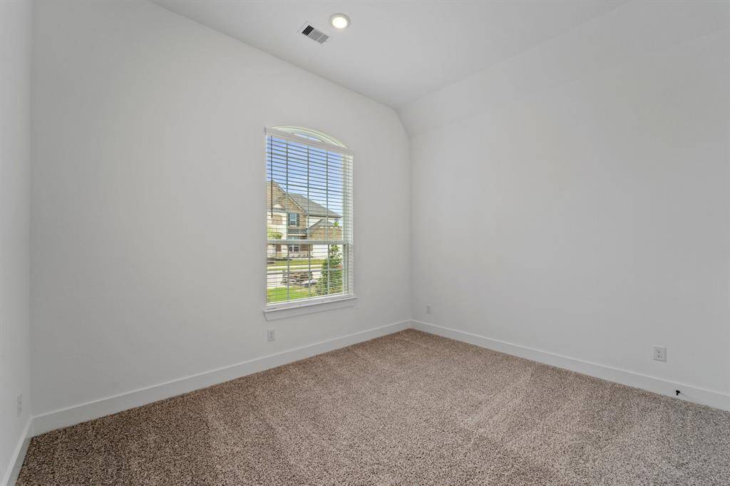 Photos are REPRESENTATIVE of the home /floor plan and are NOT of the actual home.  Selections, features, and room options may vary.  For more info., contact Chesmar Homes.