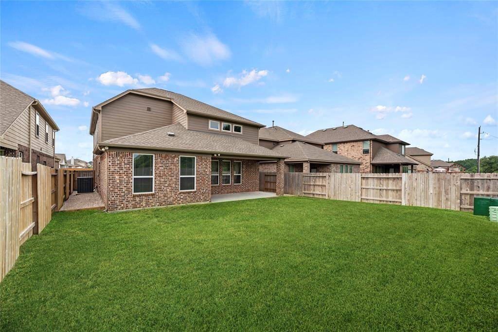 Good sized back yard and no back neighbors.