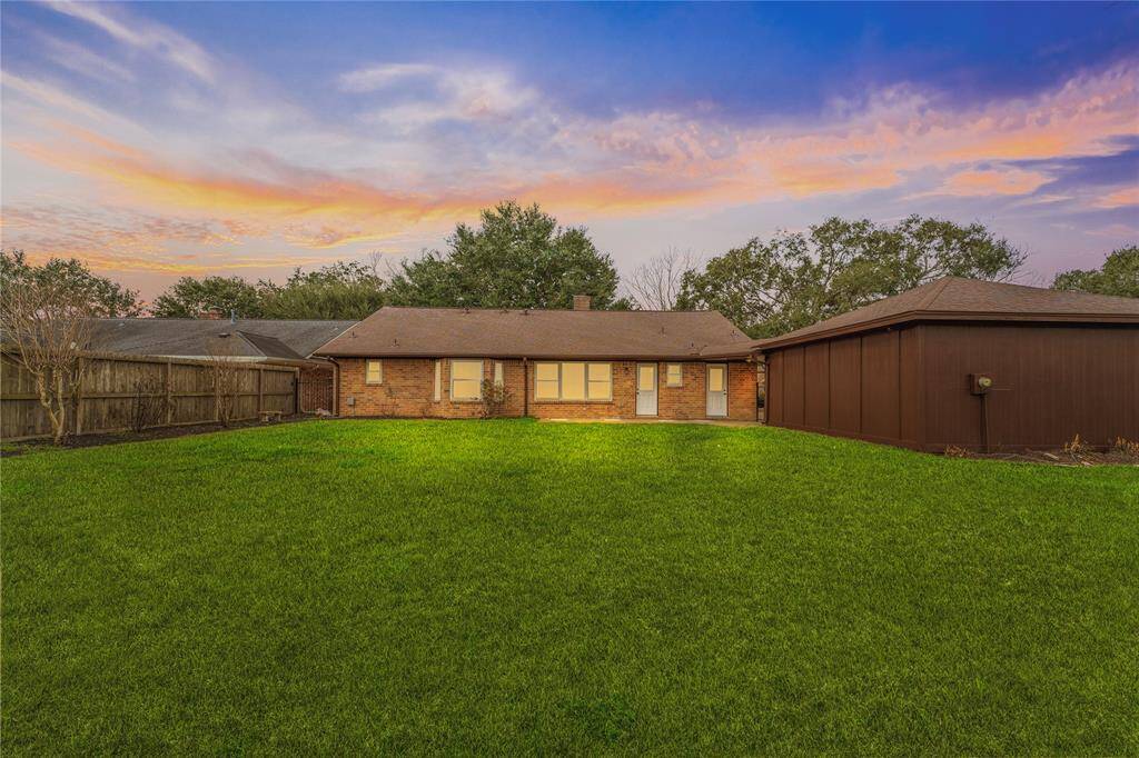Nice size Back yard for all your outdoor activities adjacent to park views...