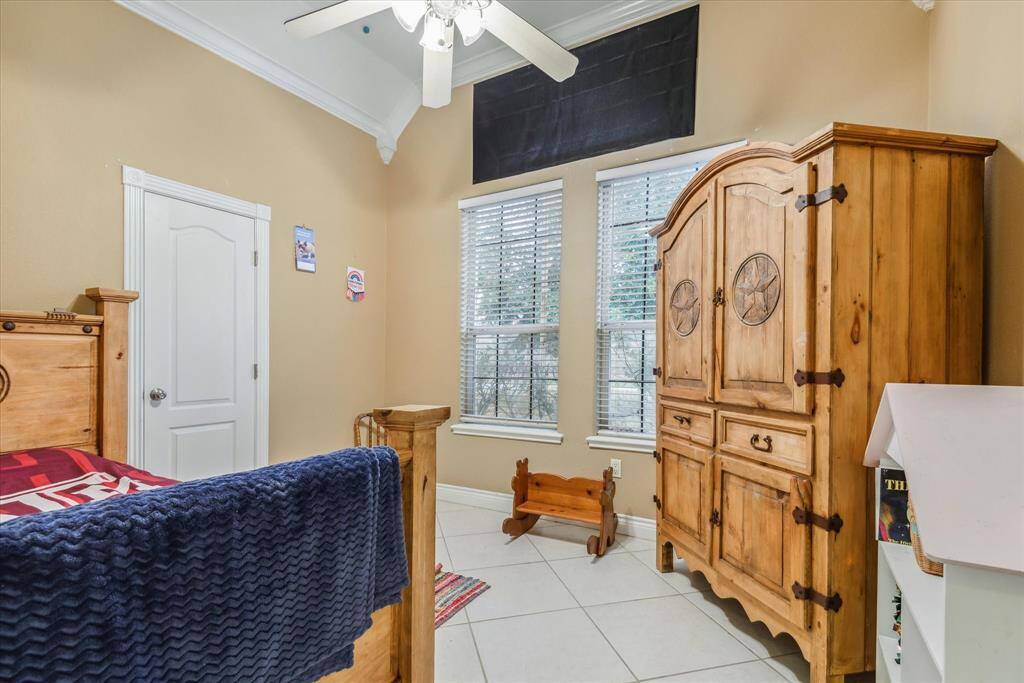 Secondary bedroom #1