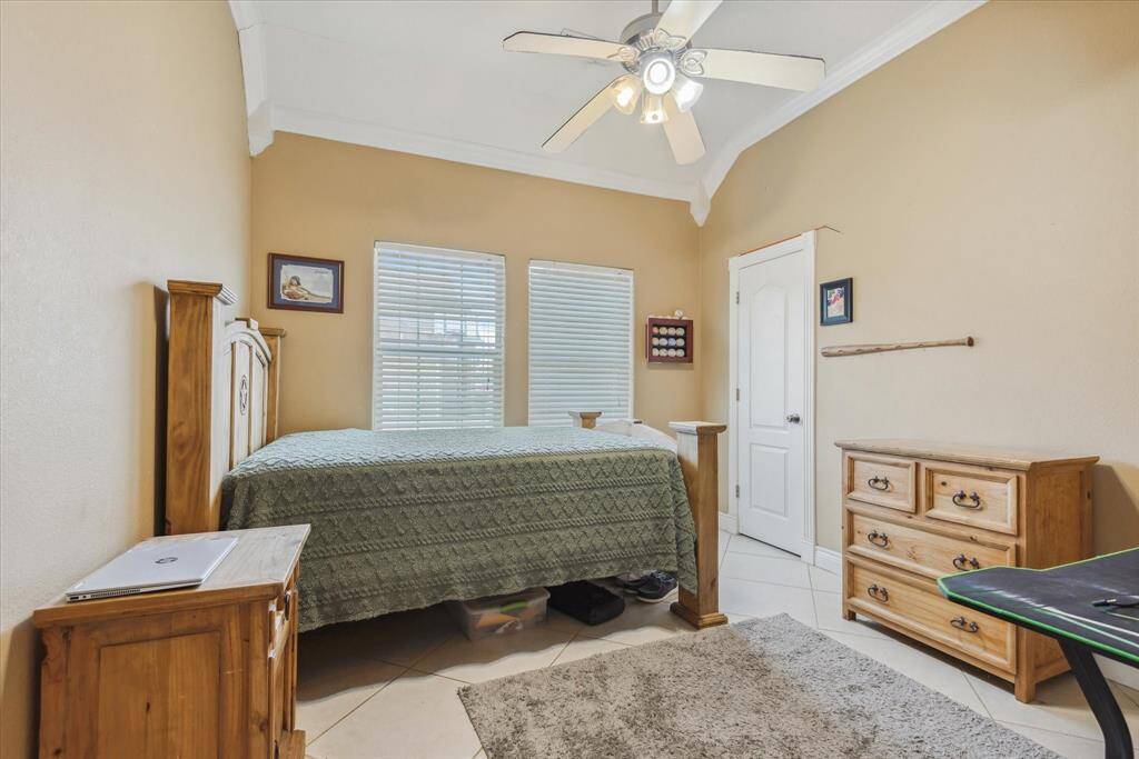 Secondary bedroom #2