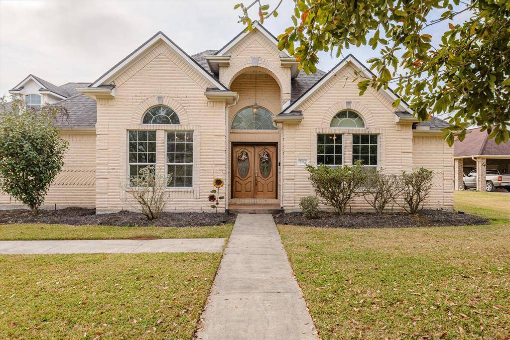 Beautiful entryway.
