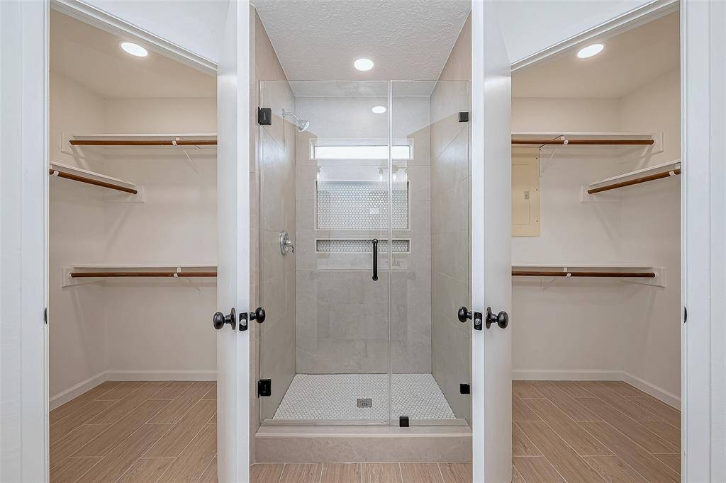 Primary  Bath