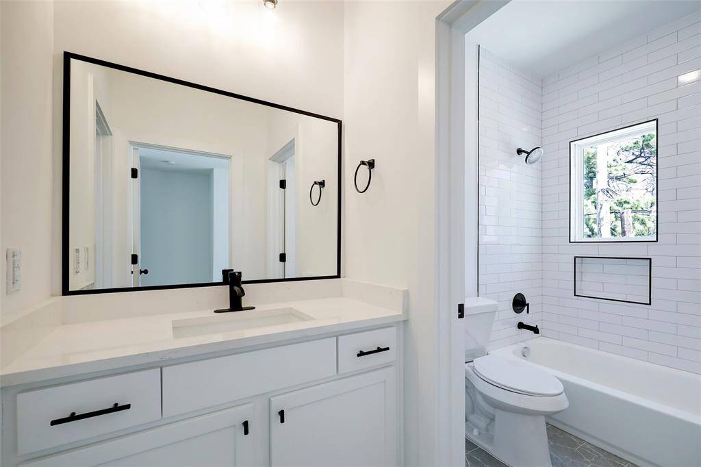 Similar Home Built by Hillstone. NOT Exact Model or Plan!