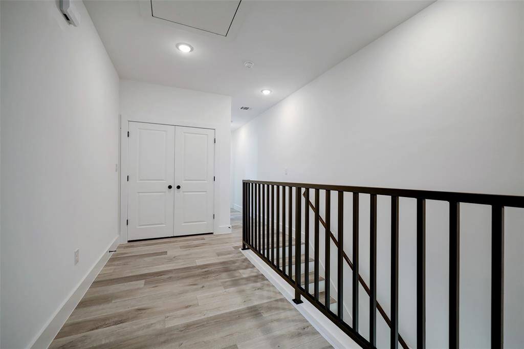 Similar Home Built by Hillstone. NOT Exact Model or Plan!