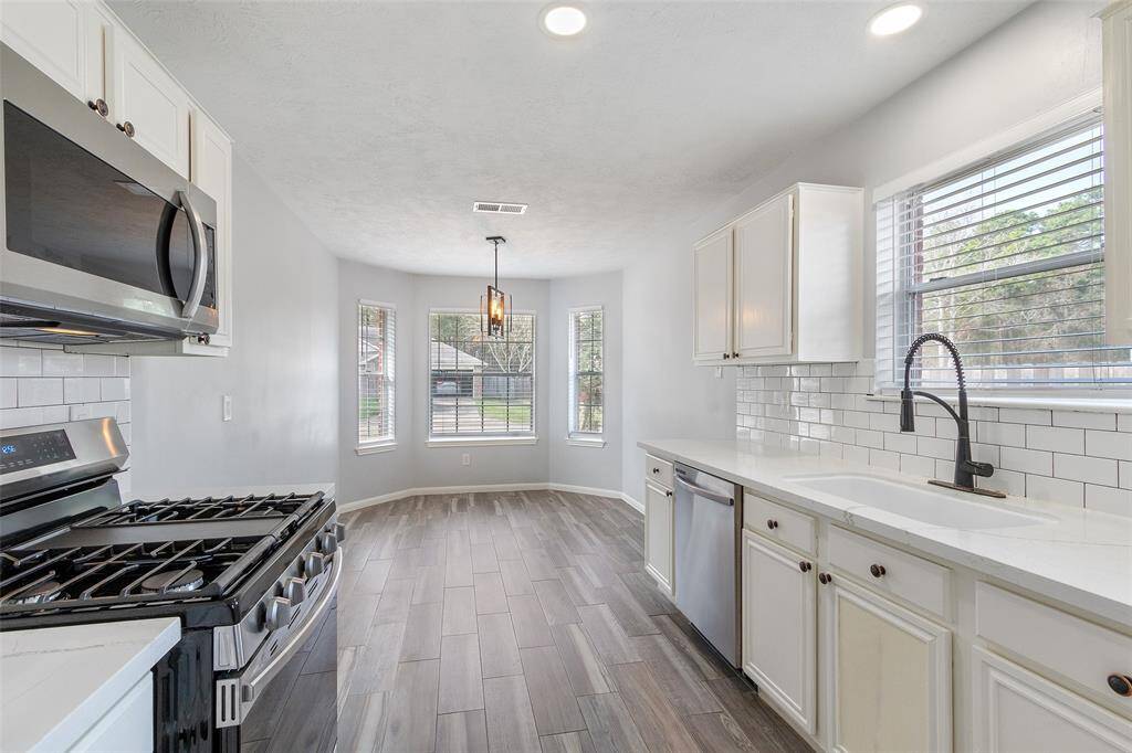 Plenty of counter space to prepare your meals.