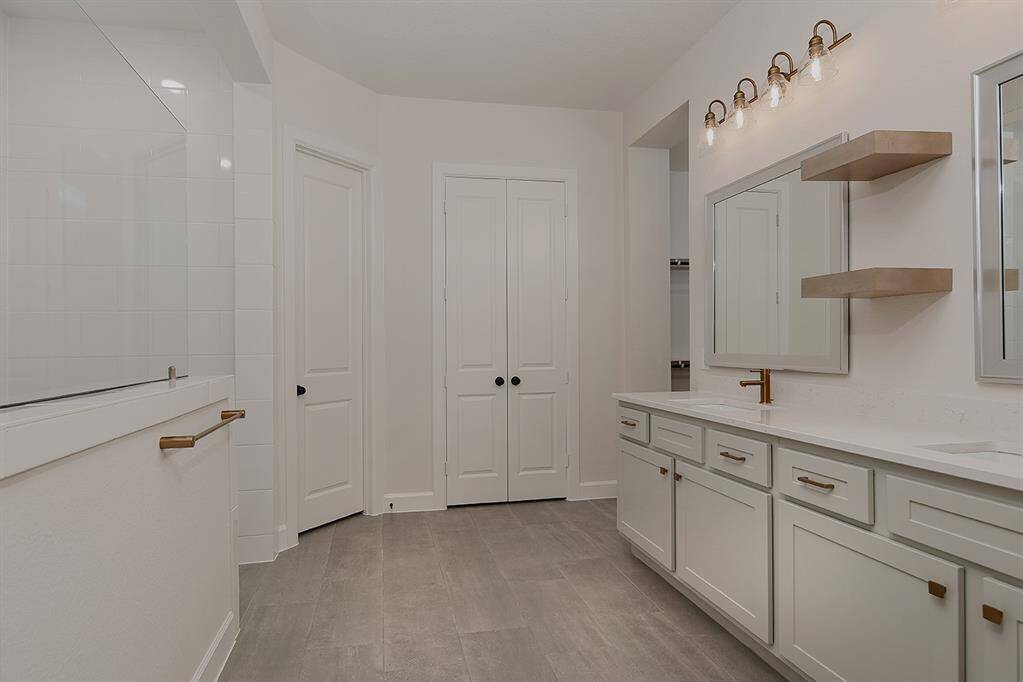 Upgraded lighting and plumbing fixtures