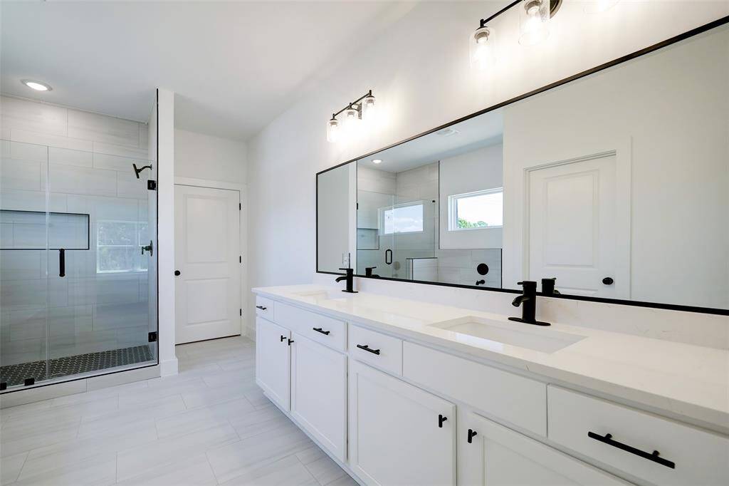 Similar Home Built by Hillstone. NOT Exact Model or Plan!