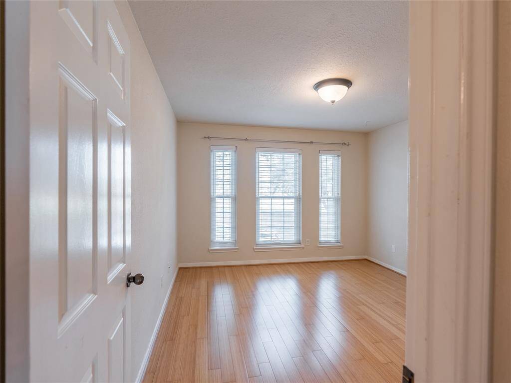 Secondary bedroom 2