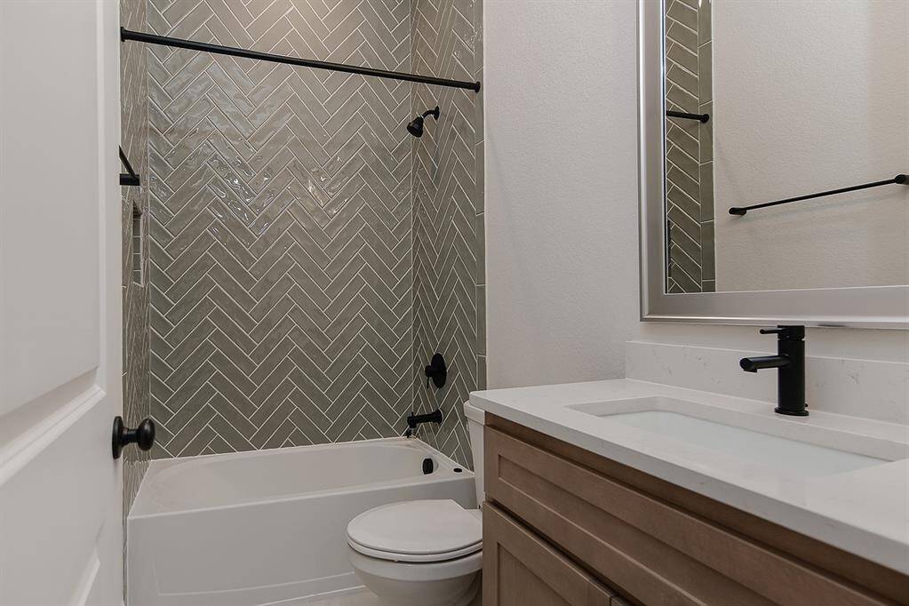 Bathroom #2