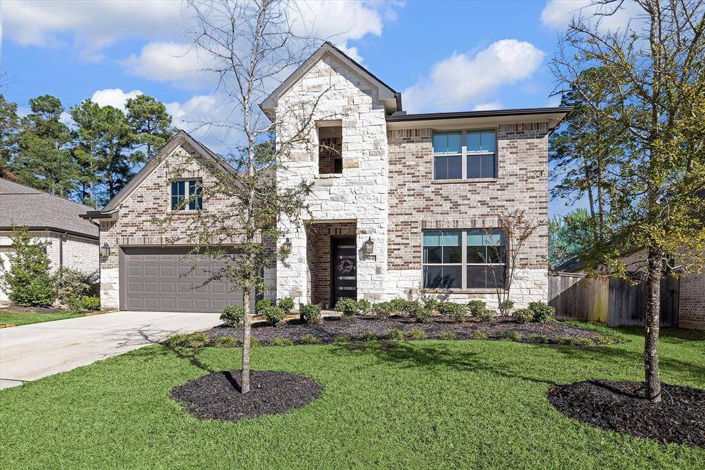 Come see what this home has to offer! Besides the spacious interior, this home actually has room for a third car, fitness equipment or a workshop area in the tandem garage!