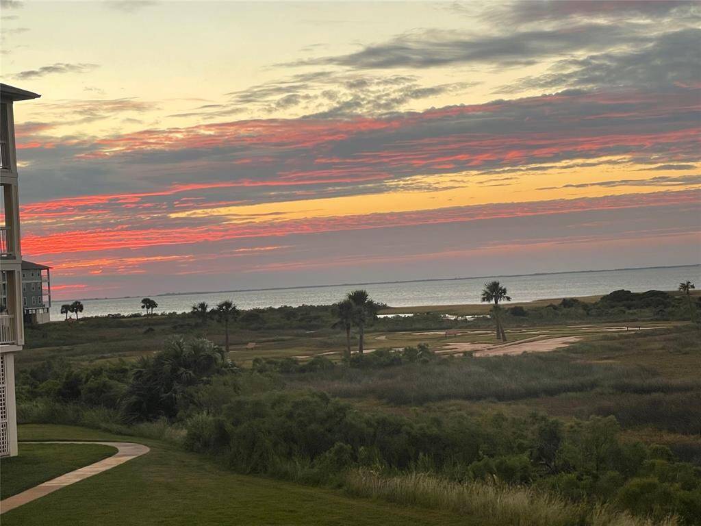 Sunset view from the bay facing balcony