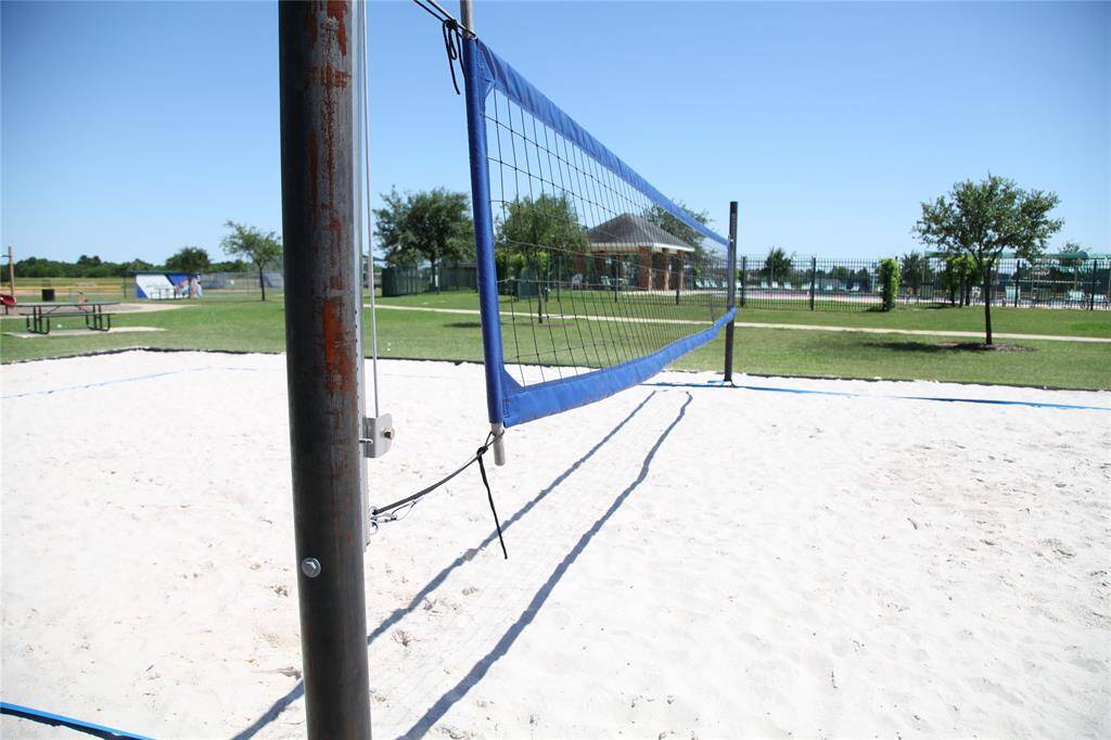 What more could you ask for? Sand volleyball courts, pickleball courts and a park are just a few of the amenities offered at the athletic complex within walking distance!