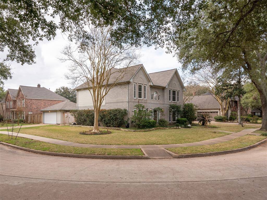 Large corner lot