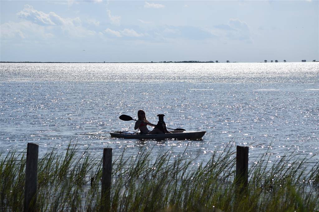 Many owners love to kayak and paddle board in the bay.  There's a kayak launch  right  in front of the bay side condo buildings.
