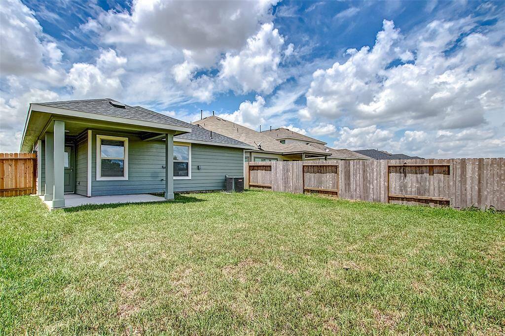Plenty of space in backyard.