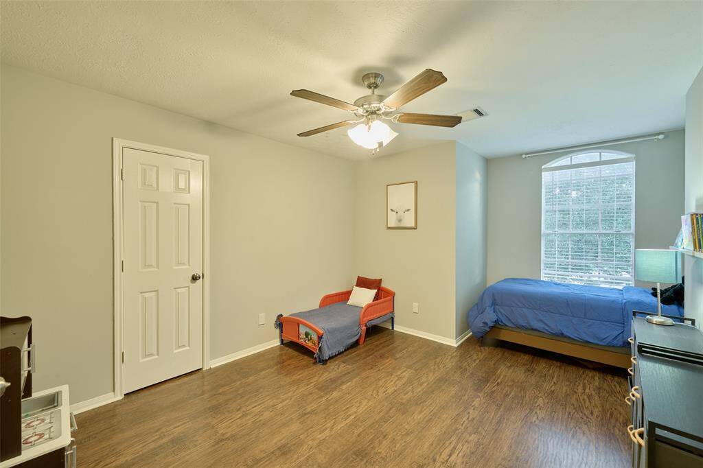 Take a look at this flexible secondary bedroom with ceiling fan.