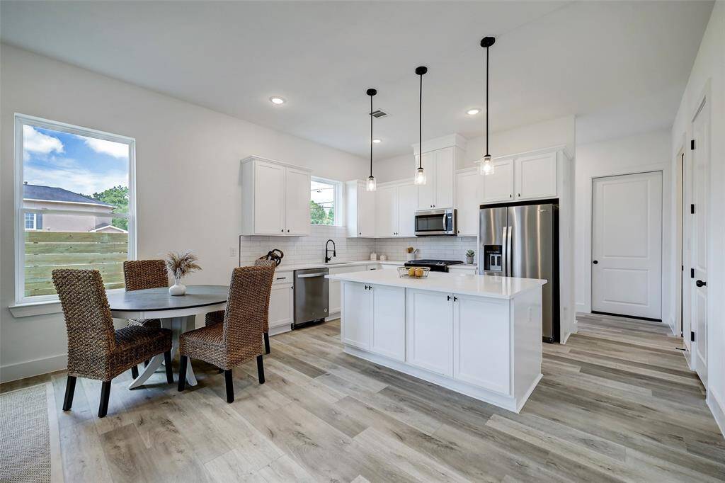 Similar Home Built by Hillstone. NOT Exact Model or Plan!