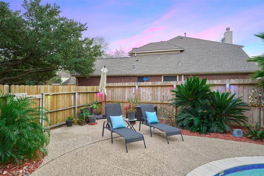There is much flexibility to create the backyard oasis of your dreams!
