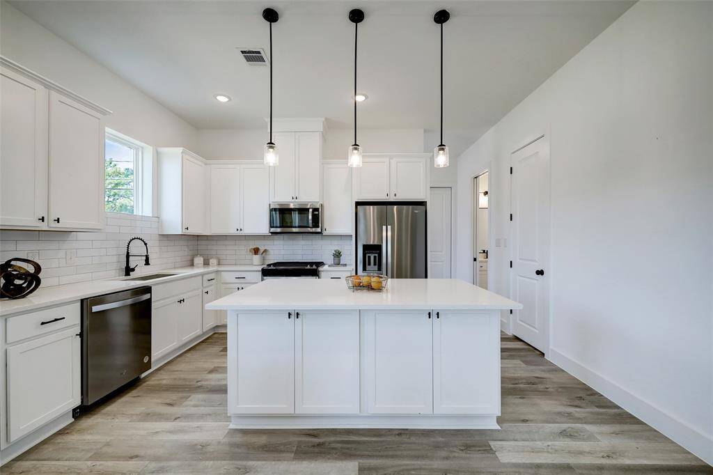 Similar Home Built by Hillstone. NOT Exact Model or Plan!