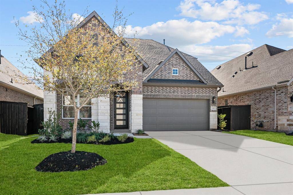 Welcome to The Busch by David Weekley Homes. Move-In-Ready Now!!