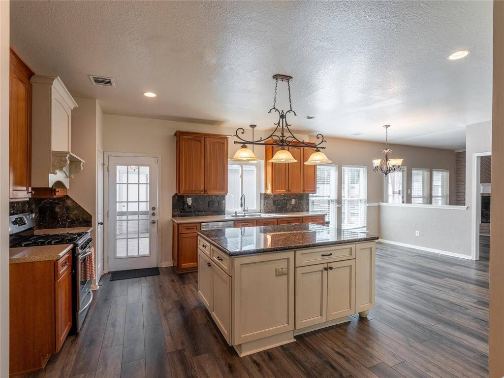 Extra large kitchen