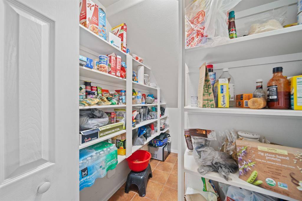 Spacious pantry
