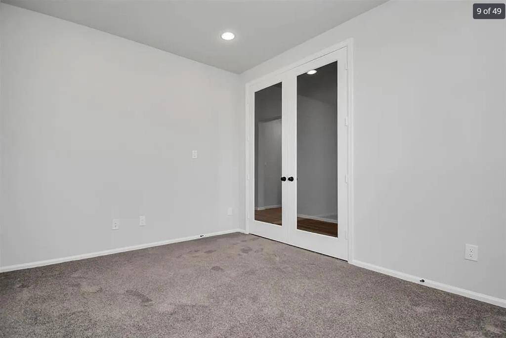 FRONT OFFICE/STUDY