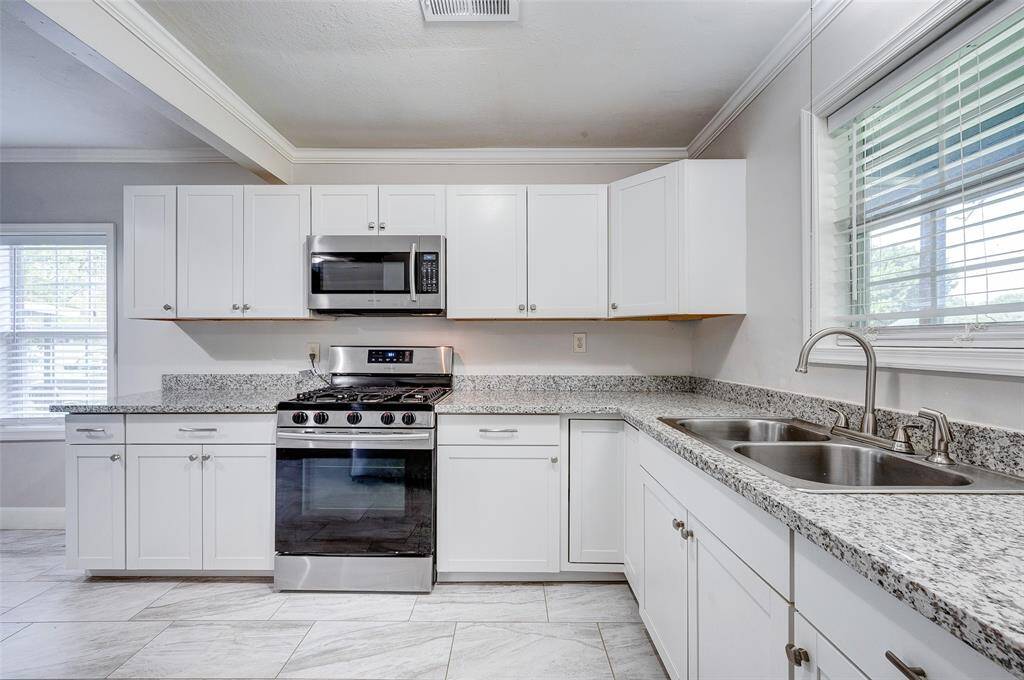 Beautiful large and open kitchen