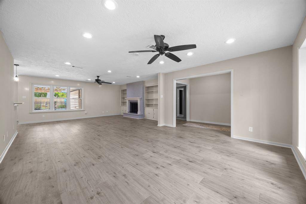 Large open spaces for plenty of entertaining options.