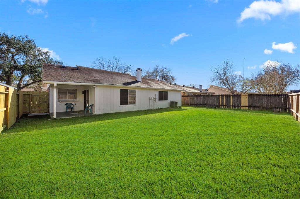 Expansive yard