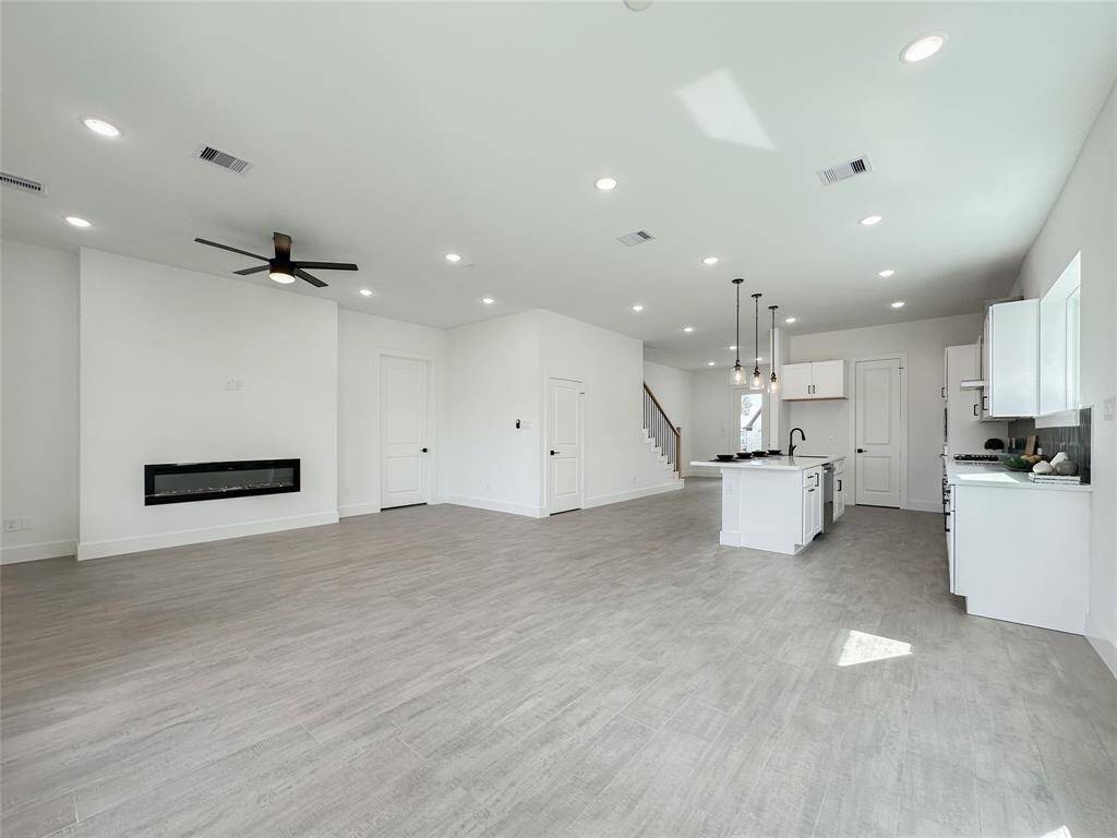 Tile flooring