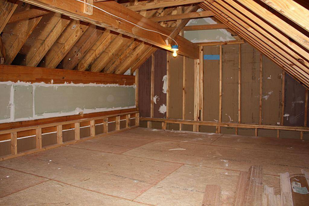 Texas "basement".  This unfinished space is above the garage,