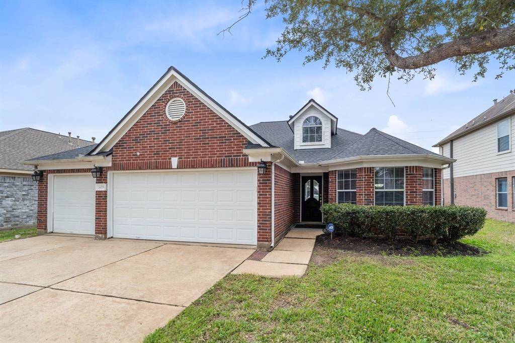 30-year shingles installed in October 2020