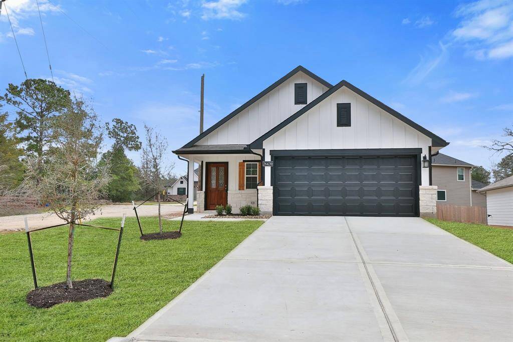 Welcome home to this modern single-story home tucked away in the peaceful community of Deerwood Lakes in Hempstead.