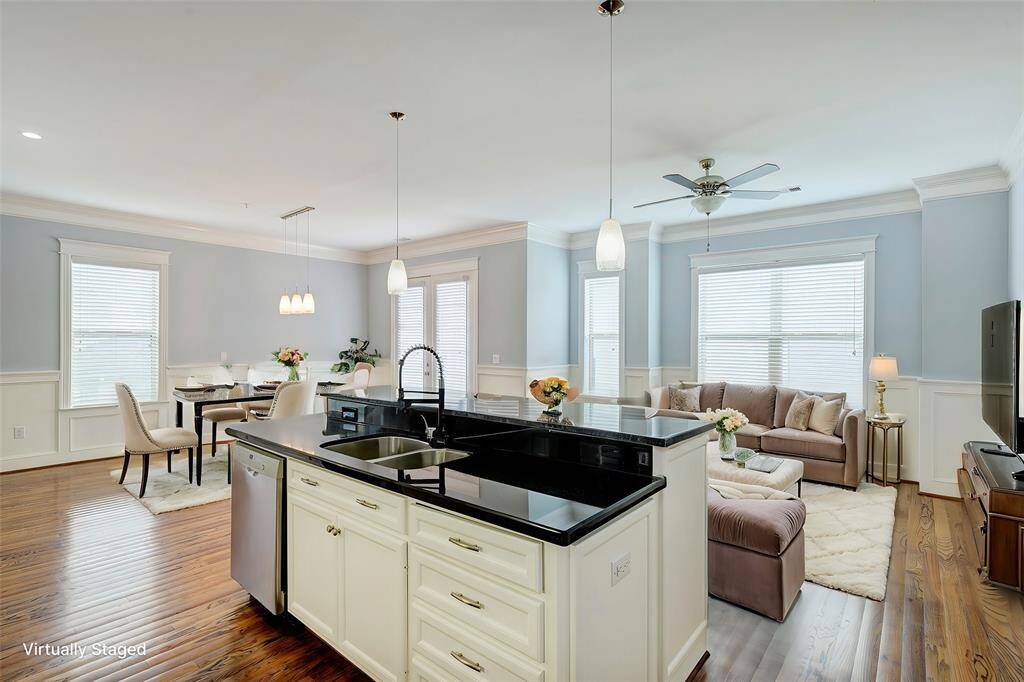 Virtual living room and dining