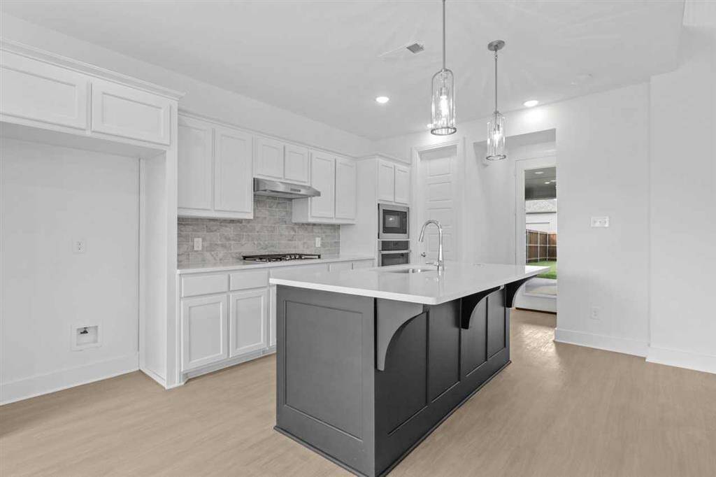 Kitchen-Representative Photo