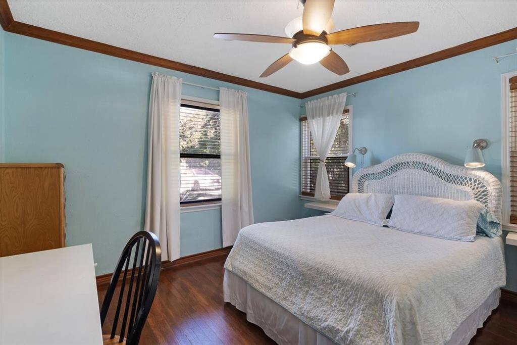 Secondary bedroom in main residence